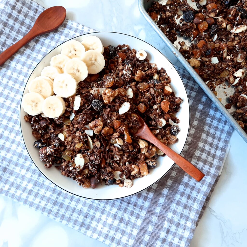 Crunchy Granola: Your Guide to Making Delicious Homemade Granola